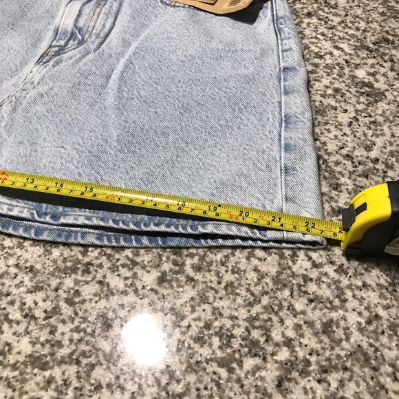 Levi’s Deconstructed Jean Mini Skirt 30 New Lightwash - Picture 8 of 8